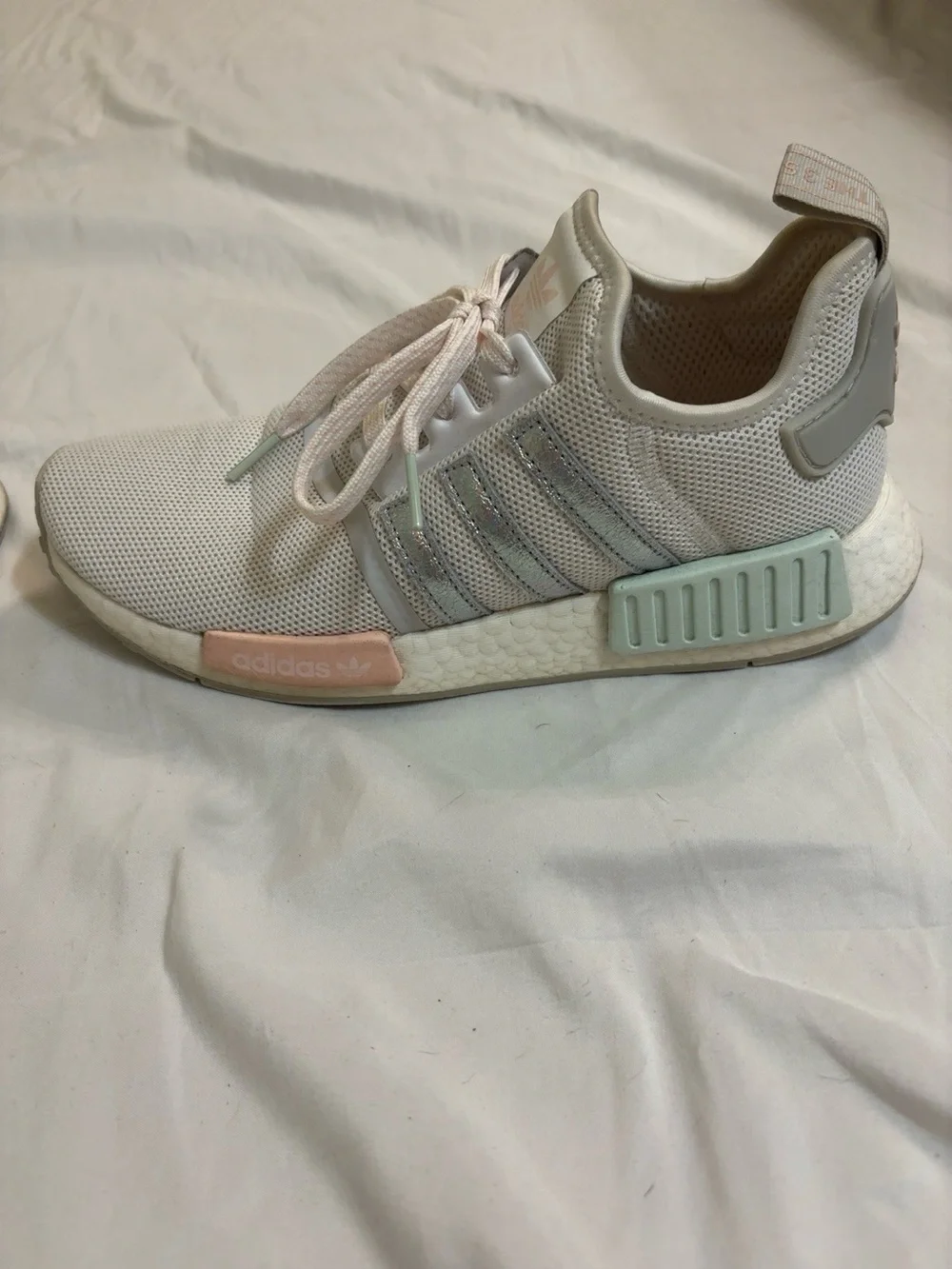 Adidas NMD_R1 “Grunge Pack” EG6869 Cloud White/Ice Mint/Icey Pink Women’s Size 9